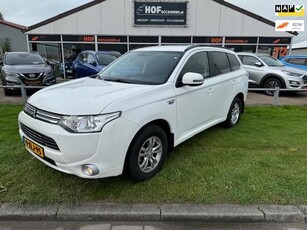 Mitsubishi Outlander 2.0 PHEV Business Edition 4WD / NAVI /