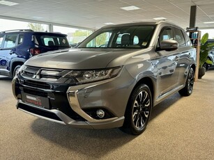 Mitsubishi Outlander 2.0 PHEV Prestige Leder, 360cam