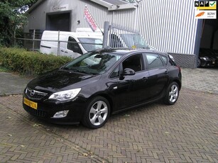 Opel Astra 1.4 Cosmo 153 d km airco sturbekr APK