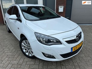 Opel Astra Sports Tourer 1.6 Turbo Cosmo / Leder / AUT /