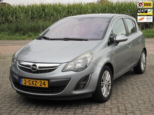 Opel Corsa 1.2-16V Cosmo + Trekhaak+Navigatie