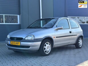 Opel Corsa 1.2i-16V Strada Cool Airco + Automaat