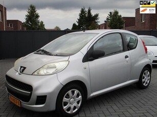 Peugeot 107 1.0-12V XR