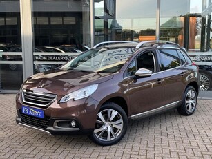 Peugeot 2008 1.2 PureTech Féline Titane Airco Navi Lmv