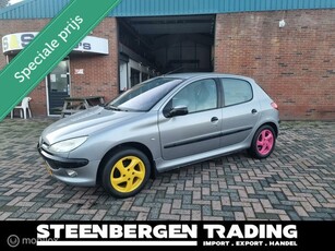 Peugeot 206 1.4 2002 5 DEURS/CLIMA/TREKHAAK/APK 2025