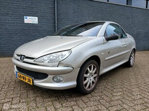 Peugeot 206 CC 1.6-16V Roland Garros/Leer