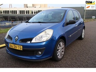 Renault Clio 1.2-16V Special Line