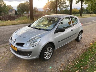 Renault Clio 1.2 Special Line (bj 2008)