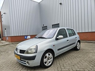 Renault Clio 1.4-16V Privilège