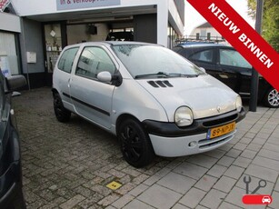 Renault Twingo 1.2 Authentique + nieuwe apk (bj 2004)