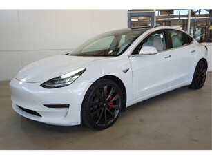 Tesla Model 3 Performance AWD 75 kWh 513PK Long Range Pano/Autopilot