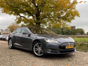 Tesla Model S 85 Base Cruise + Clima + Navi nu €