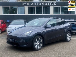 Tesla Model Y Long Range AWD 75 kWh AUTOPILOT LEDER