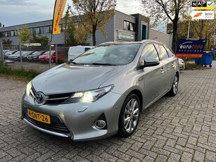 Toyota Auris Touring Sports 1.8 Hybrid Lease