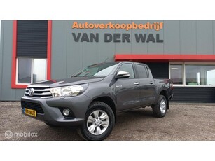 Toyota HiLux 2.4 D-4D-F Xtra Cab