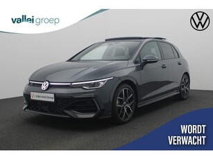 Volkswagen Golf 1.5 eTSI 150PK DSG R-Line Edition Pano