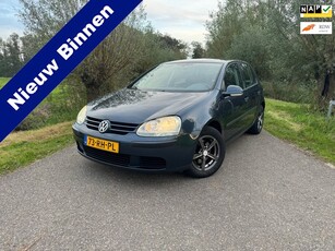 Volkswagen Golf 1.6 FSI Turijn / Climate Control / Cruise