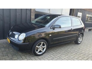 Volkswagen Polo 1.4-16V Comfortline *NIEUWE APK* (bj 2003)