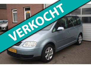 Volkswagen Touran 1.6-16V FSI Business Airco, 4 Season