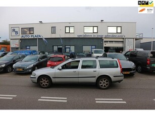 Volvo V70 2.4 / LEER / SCHUIFDAK / AIRCO / LEES TEKST ! ! !