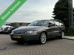 Volvo V70 2.4 Momentum, Aut, Navi, Clima, Cruise, NAP!