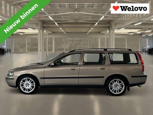 Volvo V70 2.4 T Comfort Line Automaat, schuifdak