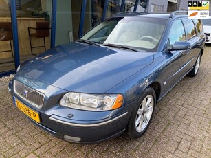 Volvo V70 2.5T Kinetic 210PK Youngtimer