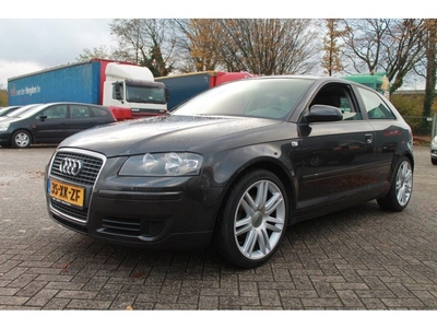 Audi A3 1.6 FSI Attraction