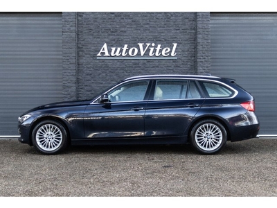 BMW 3 Serie Touring 320d xDrive High Exe. Panodak, Leder