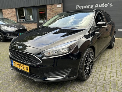 Ford Focus 1.0 Airco Navi PDC Cruise 18