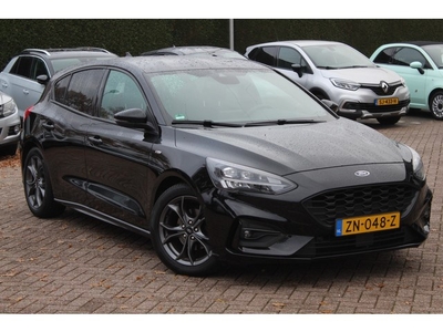 Ford Focus 1.5 EcoBoost Active Bus. ST-Line / Camera /