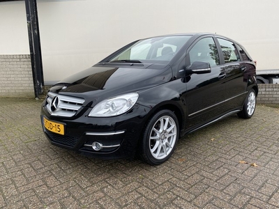 Mercedes-Benz B-Klasse 180 BlueEFFICIENCY Avantgarde Sport