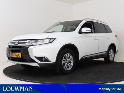 Mitsubishi Outlander 2.0 Business Edition I Navigatie I Climate Control I Cruise Control I Camera I 1600 kg trekgewicht geremd 1e Eigenaar I Keyless Entry/Start I