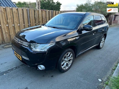 Mitsubishi Outlander 2.0 PHEV Executive Edition NAVI CAMERA