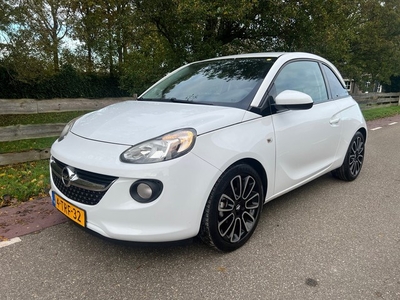 Opel ADAM 1.2 Airco. L.M. velgen