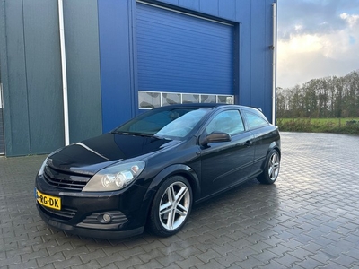 Opel Astra GTC 2.0 T Sport Airco