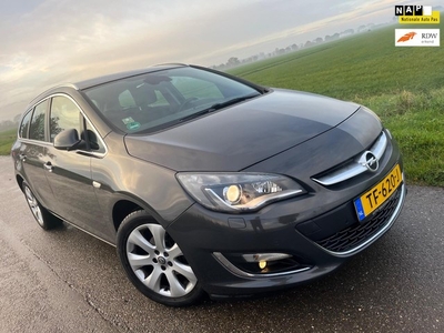 Opel Astra Sports Tourer 1.4 Turbo Edition 2011