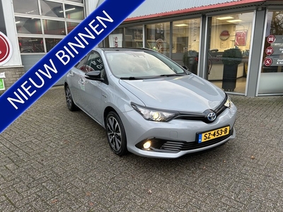 Toyota Auris 1.8 Hybrid Energy Plus black edition