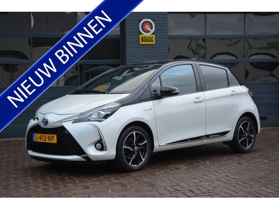 Toyota Yaris 1.5 Hybrid Premium Bi-Tone (bj 2017)