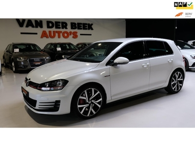 Volkswagen Golf Benzine