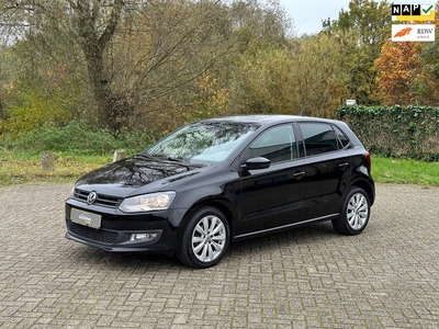 Volkswagen Polo 1.4-16V Highline