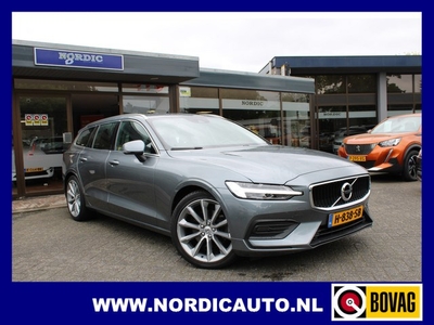 Volvo V60 2.0 T4 GEARTRONIC MOMENTUM PRO / NAVIGATIE- HALF