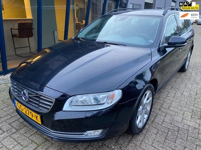 Volvo V70 1.6 T4 Nordic+ Automaat LEER / NAVI / TREKHAAK