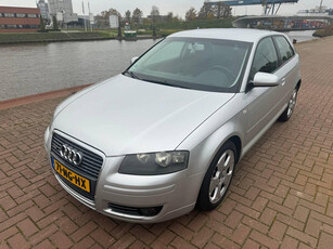 Audi A3 1.6 Ambition /Airco/Cruise/Elek.pakket/Nieuwe APK