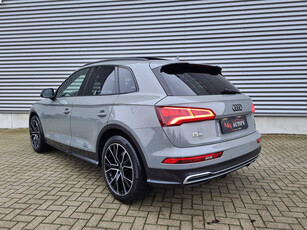 Audi Q5 55 TFSI e Quattro Competition 367pk 3x S line Pano Luchtvering Acc B&O 360camera Hud Keyless Leder 21inch