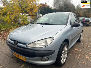 Peugeot 206 1.4 XR Elektrische ramen, LM velgen