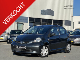 Toyota Aygo 1.0-12V + APK NIEUW!