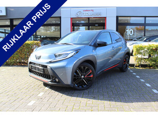 Toyota Aygo X 1.0 VVT-i S-CVT Undercover Autom. | Rijklaar | Bi-tone | Half-leder | Keyless | Stoelverwarming | PDC | Camera | Clima