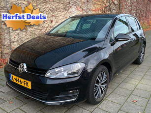 Volkswagen Golf 1.2 TSI Connected Series-Navigatie-Climate Control-