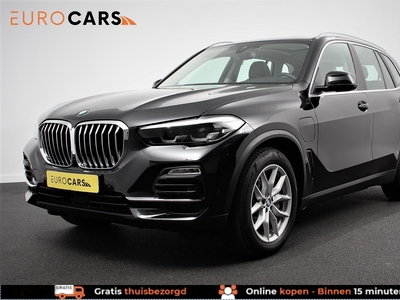 BMW X5 xDrive45e 394pk Plug in High Executive | Panoramadak | Luchtvering | Head Up Display | Camera | Harmon Kardon | Memory Stoelen | Lederen Bekleding |